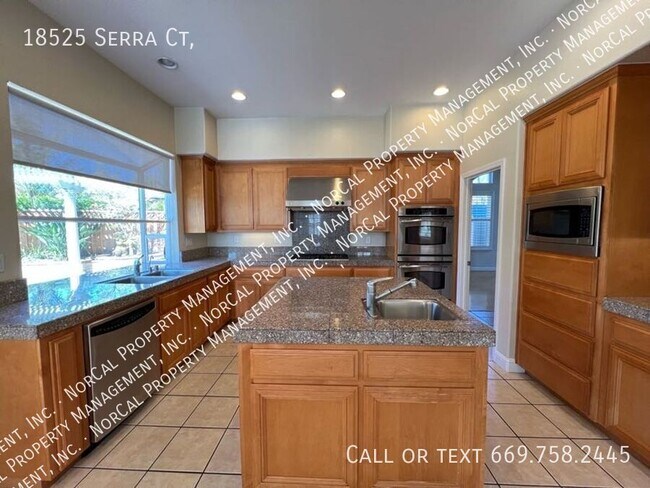Building Photo - 18525 Serra Ct