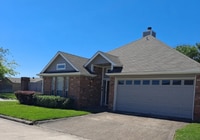 Building Photo - 1069 Green Meadow St