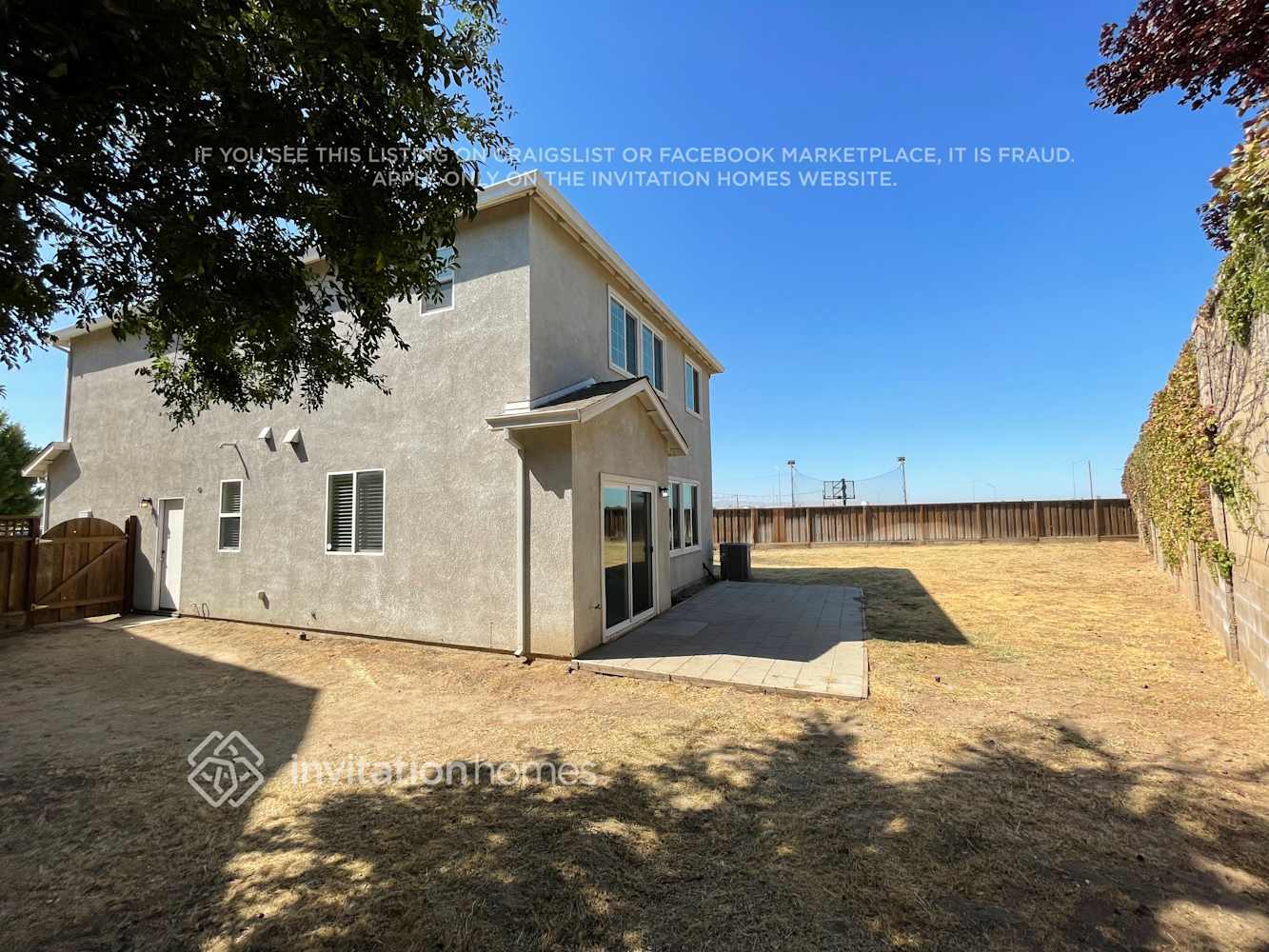 Building Photo - 2799 Silhouettes St