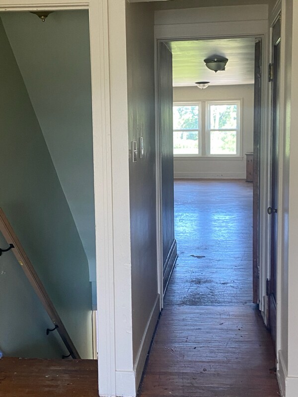 Building Photo - 505 Ridge Rd