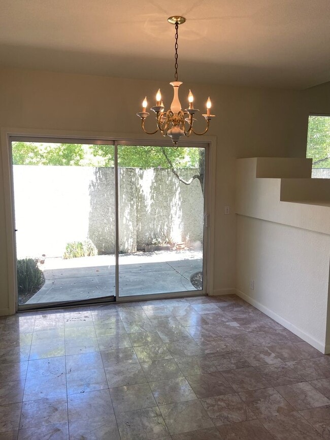 Building Photo - Bentley Square - Gated 3 Bdrm+office