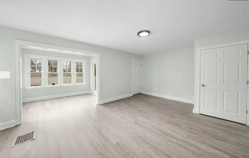 Building Photo - 2643 Sullivant Ave