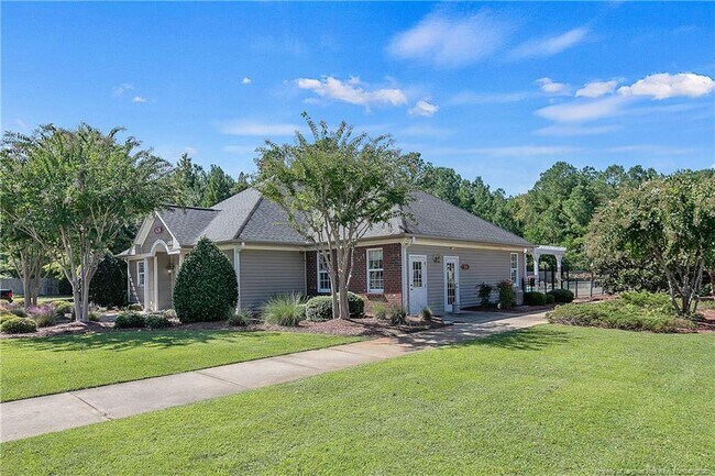 Building Photo - 625 Marshtree Ln