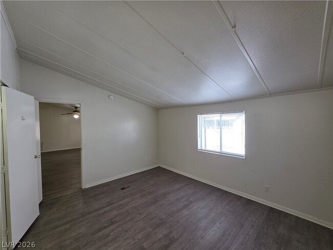 Building Photo - 2916 Gavilan Ln