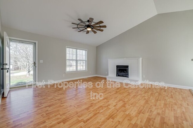 Building Photo - 1111 Quail Haven Dr