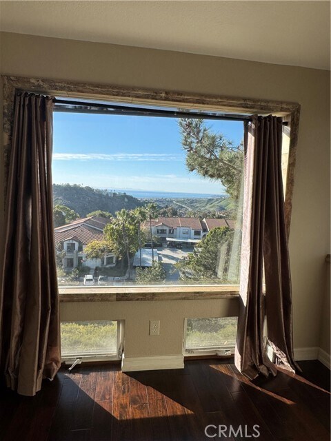 Building Photo - 703 Via Presa