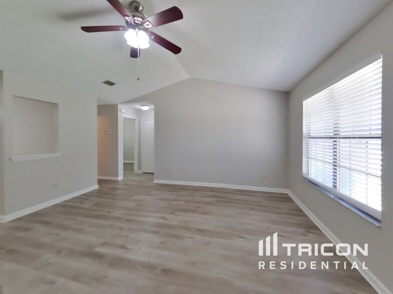 Building Photo - 3240 Avocet Ln