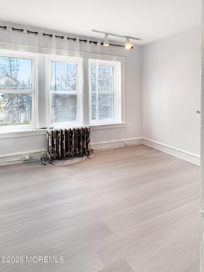 Building Photo - 221 Haddon Ave