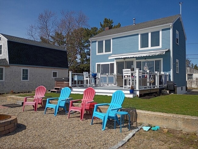 Building Photo - 39 Harbor St