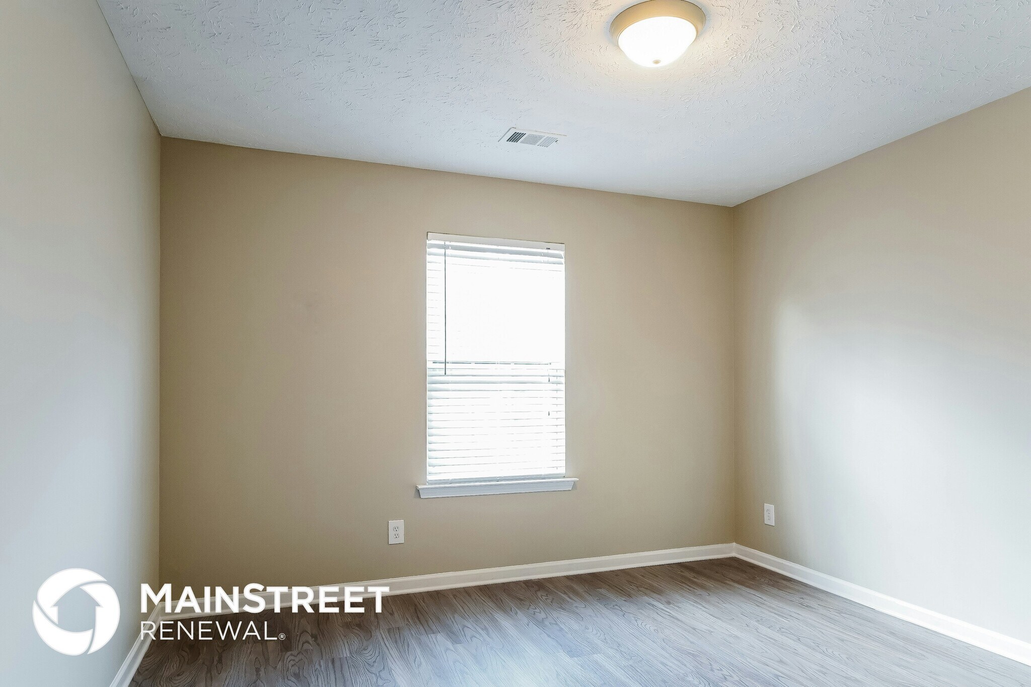 Building Photo - 431 Bridgestone Ln