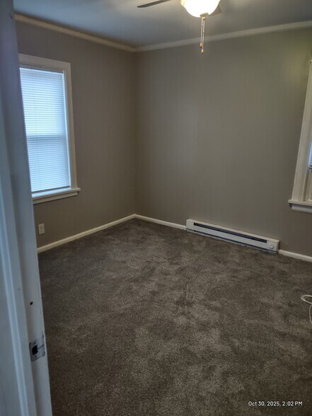 Building Photo - 218 Lawrence St