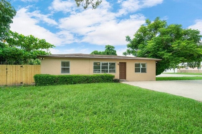 Building Photo - 5854 Kumquat Rd