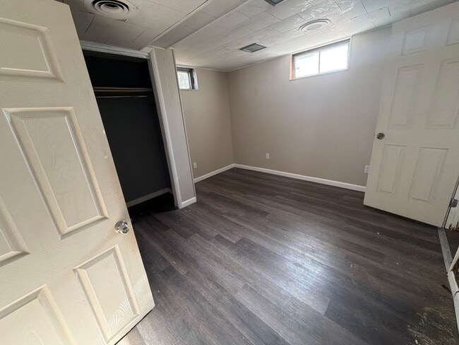 Building Photo - Two Bedroom & 1.5 Baths, Finished Basement!