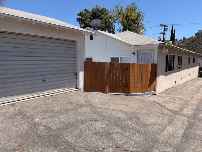 Building Photo - 7011 Greeley St