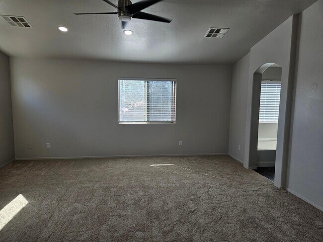 Building Photo - 36337 W Velazquez Dr