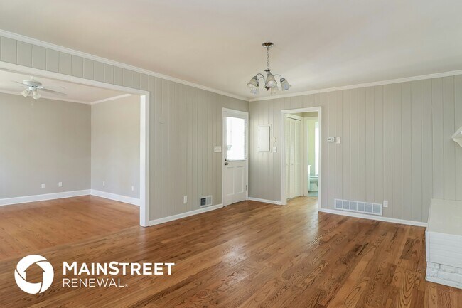 Building Photo - 1666 Greenbrook Dr