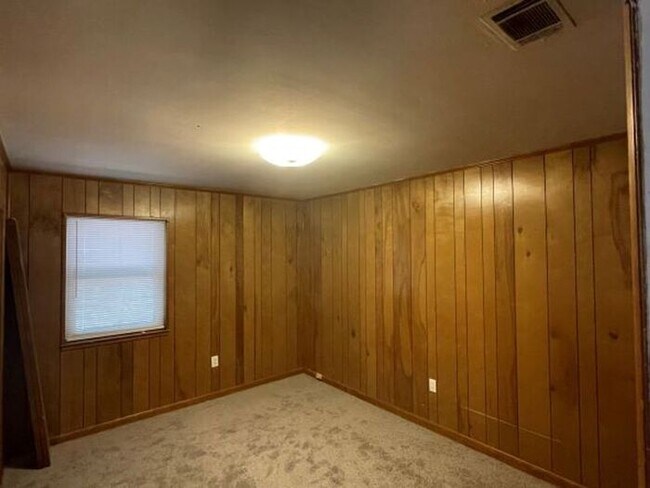 Building Photo - Coming Soon West Conway With Bonus Room