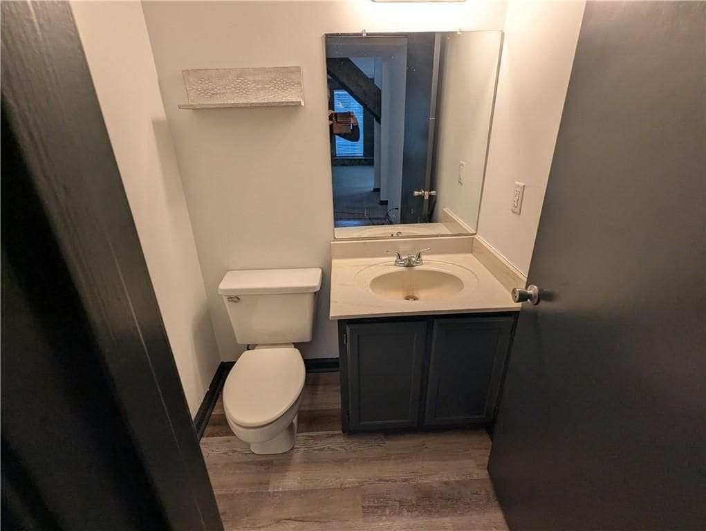 Building Photo - 232 Toweridge Dr SW