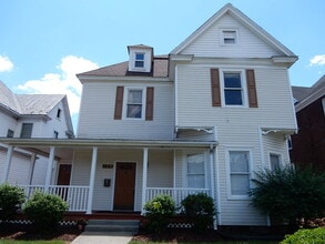 Building Photo - Elm/436