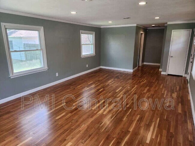 Building Photo - 1234 Herold Ave