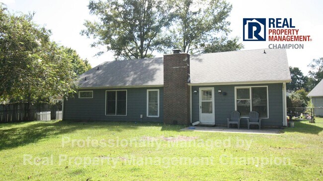 Building Photo - 315 Peppertree Ct