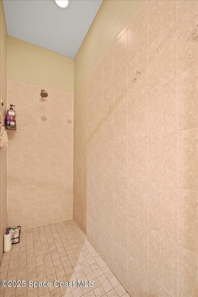 Building Photo - 2097 Hidden Grove Ln