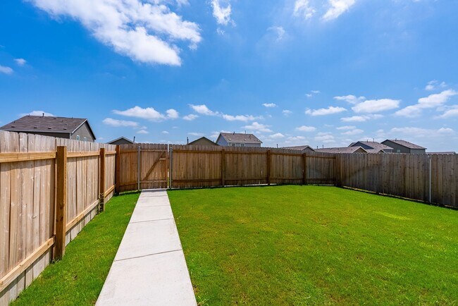 Building Photo - Brand New Modern Home with Included Applia...