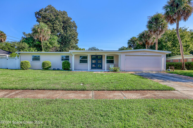 Primary Photo - 1790 S Lilac Cir
