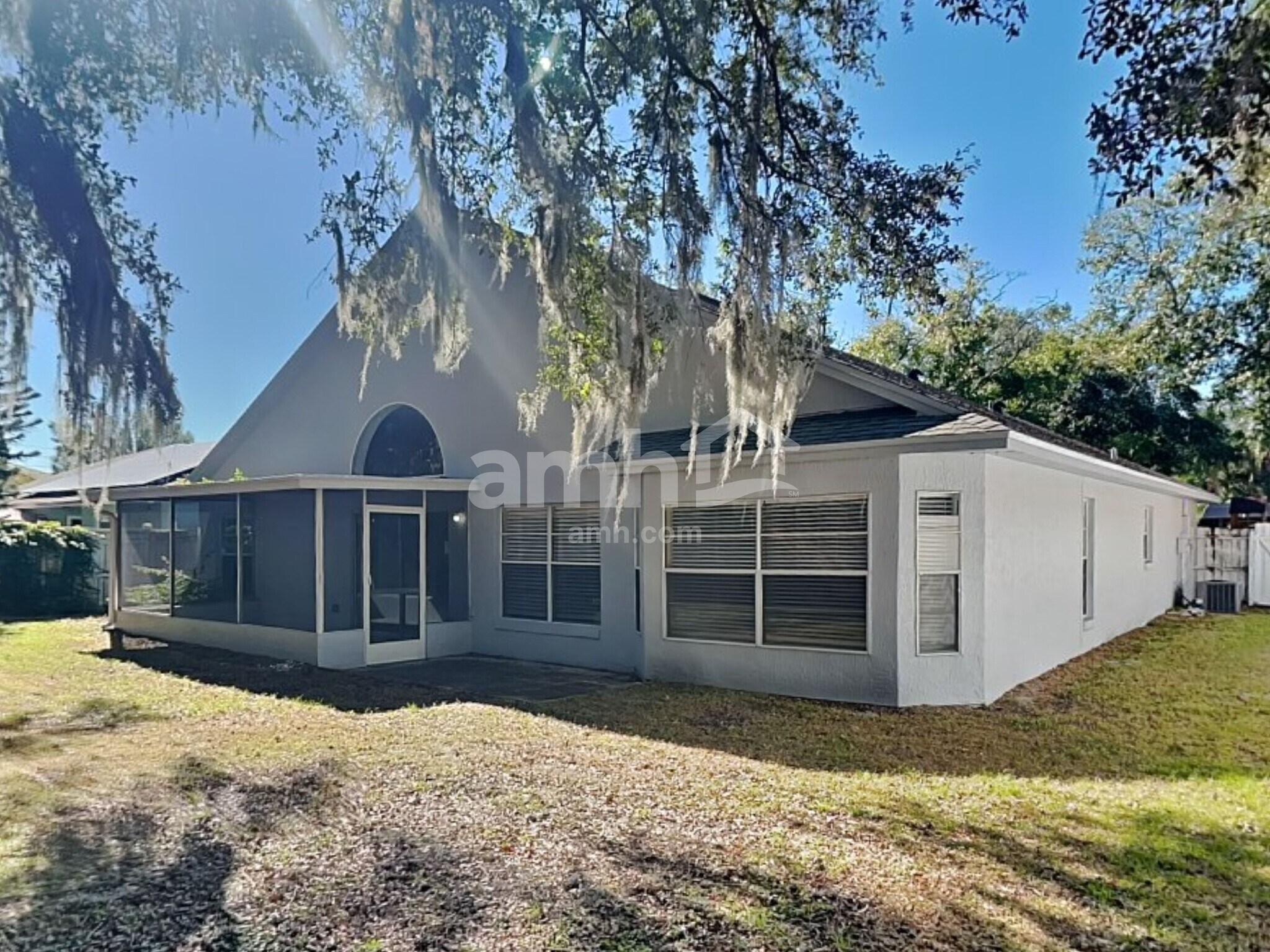 Building Photo - 321 Sterling Lake Dr