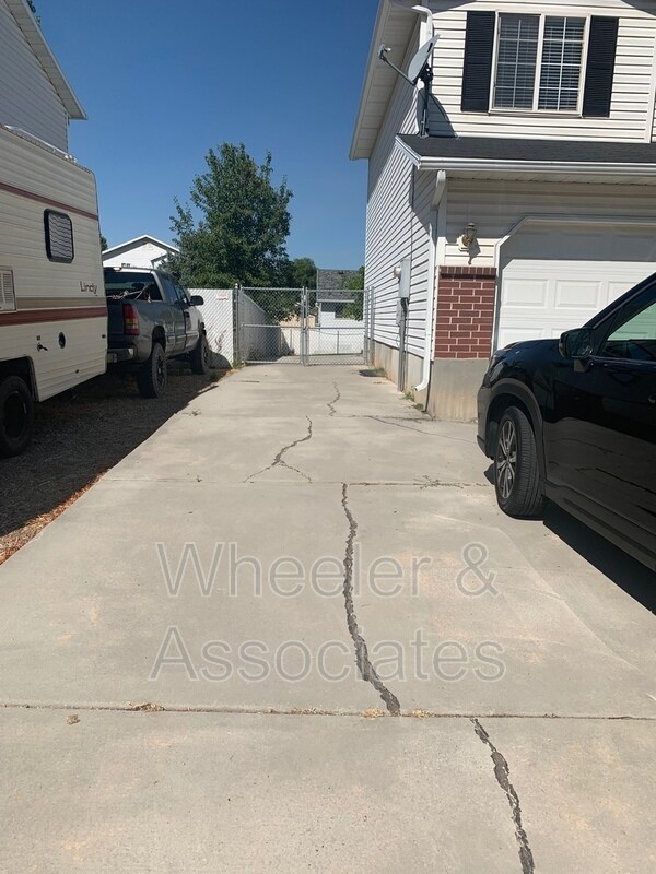 Building Photo - 1157 N 2675 W