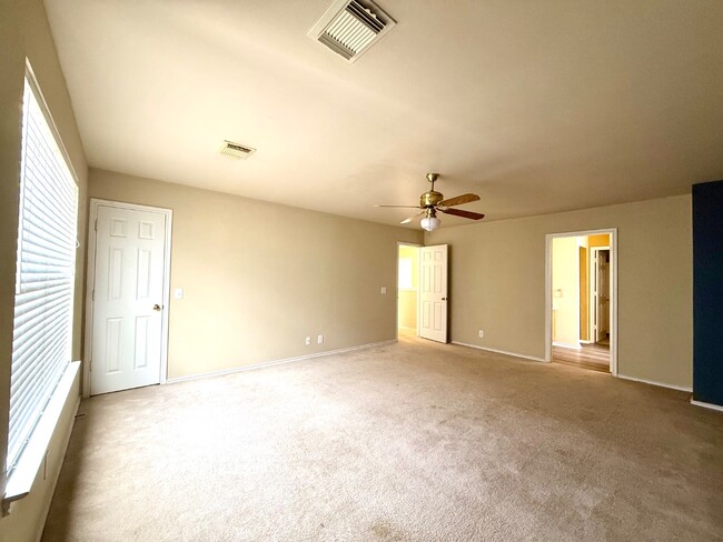 Building Photo - 9526 Vallecito Mesa