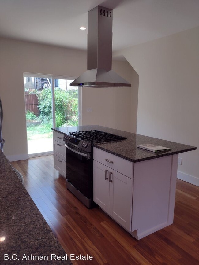 Building Photo - 3 br, 2 bath House - 259 Dunseith Street