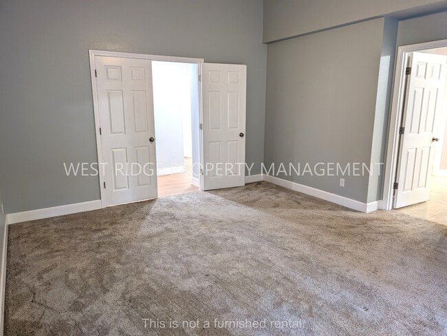 Building Photo - 5530 SW Coronado St