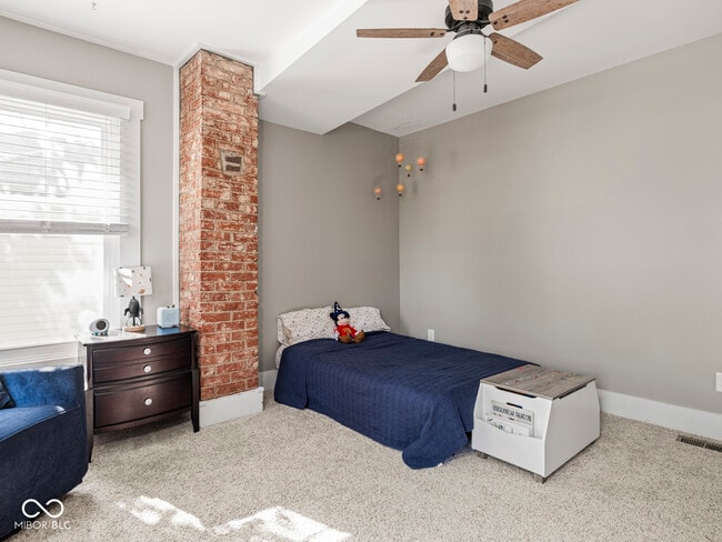 Building Photo - 622 N Hamilton Ave