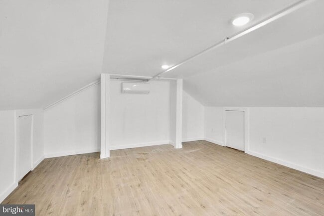 Building Photo - 7037 Ridge Ave