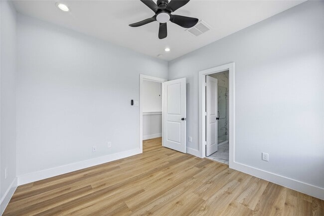 Building Photo - 4138 Larkspur St