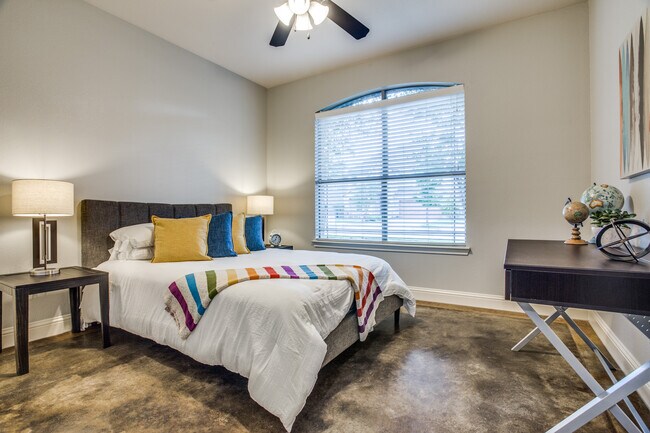 Building Photo - 3125 Waits Ave