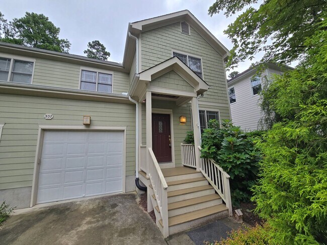 Building Photo - Stylish 3BR, 3BA Townhouse – Prime Location Near Durham & Chapel Hill!