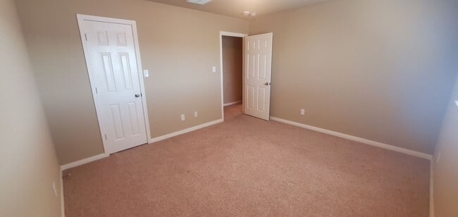 Building Photo - 249 Nomad Ln