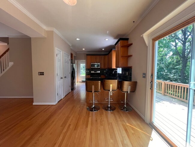 Building Photo - 1093 Wintergreen Ln