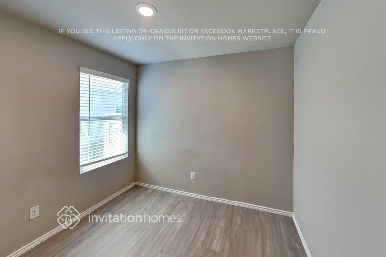 Building Photo - 5402 Verdugos Pl