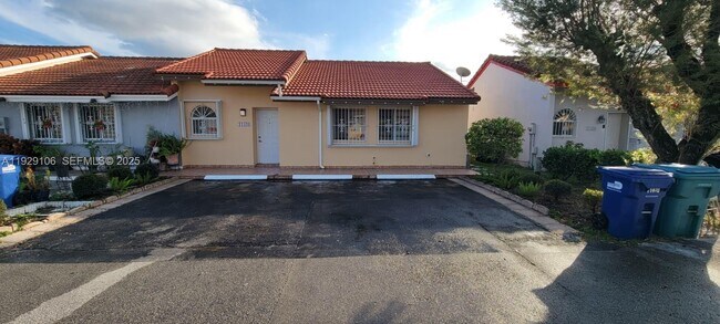 Primary Photo - 11470 NW 4th Ln