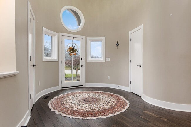 Building Photo - 4602 Sandwich Ct