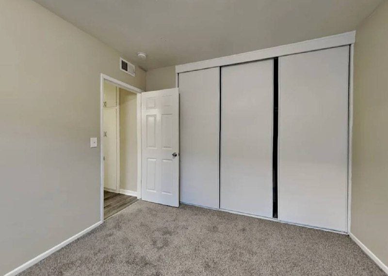 Building Photo - 2137 Little Brook Ln