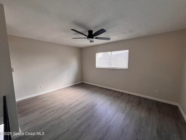 Building Photo - 3812 Overlook Dr