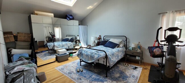 Building Photo - 6 Albergo Ct