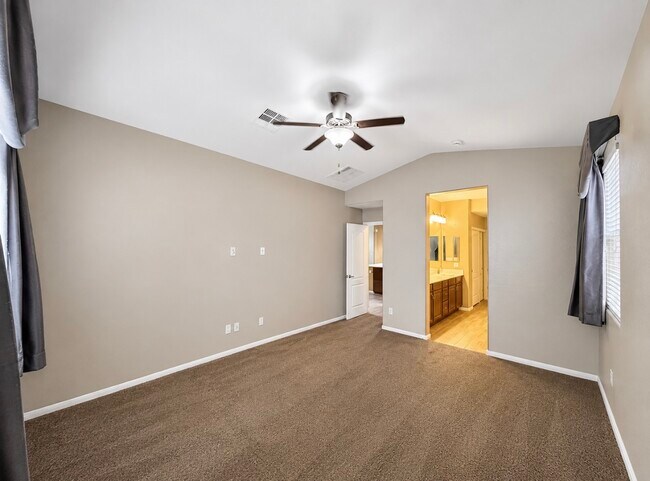 Building Photo - 6245 Hambledon Hill Rd