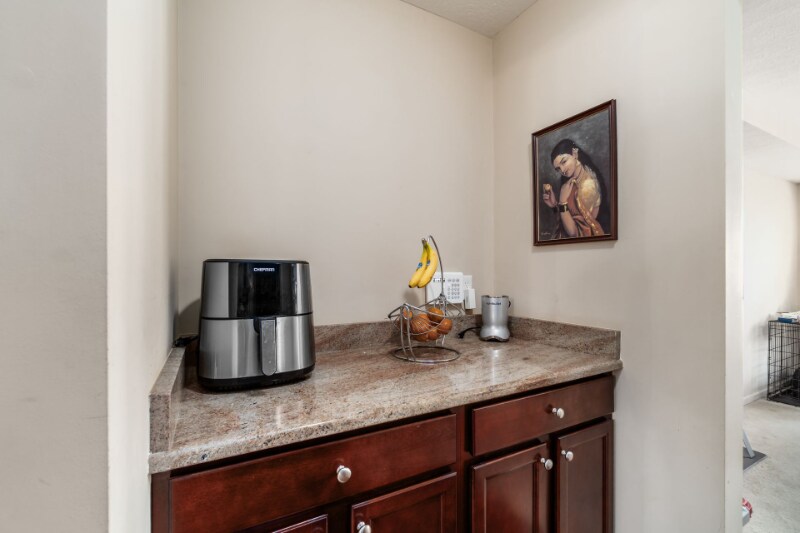 Building Photo - 1821 Little Bear Loop