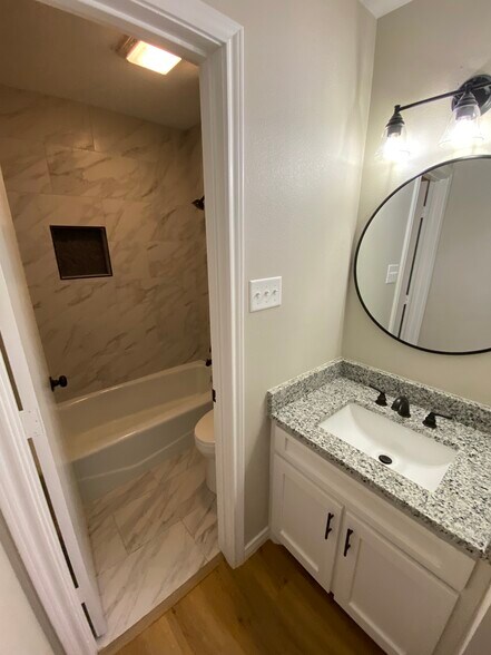 Building Photo - 3213 91st St