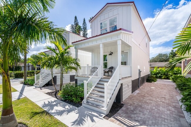 Building Photo - **25% OFF FIRST MONTHS RENT IF YOU OCCUPY ...